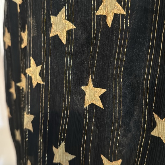 Sparkle and Shine in the adorable dress! - Picture 7 of 14